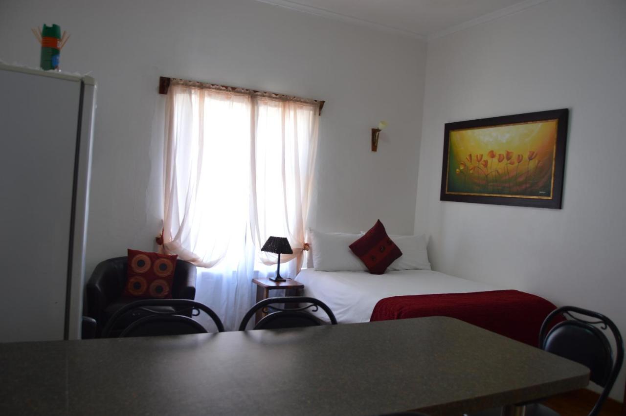 Villelodge Accommodation Людеріц Екстер'єр фото