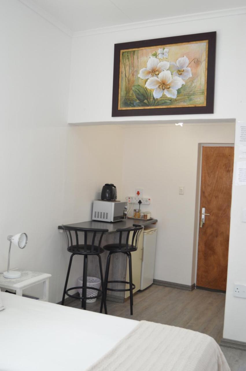 Villelodge Accommodation Людеріц Екстер'єр фото